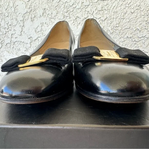 Salvatore Ferragamo Vara Bow Nero
Black 9.5 - Picture 9 of 15